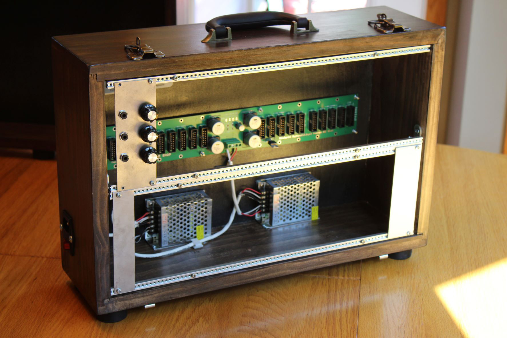 Front view of a 6Ux84HP Portable Eurorack Case